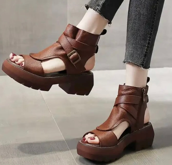 Kira Sandal