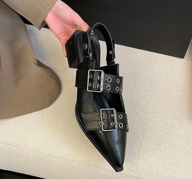 Cibele Pumps