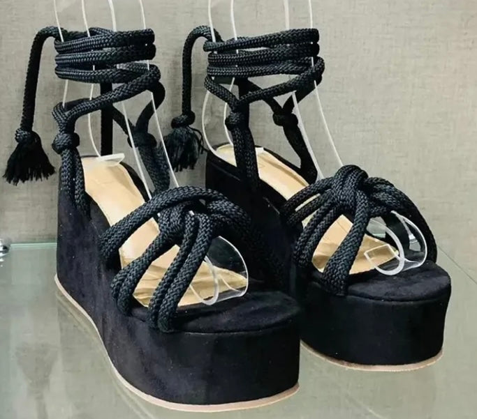 Isa Sandal