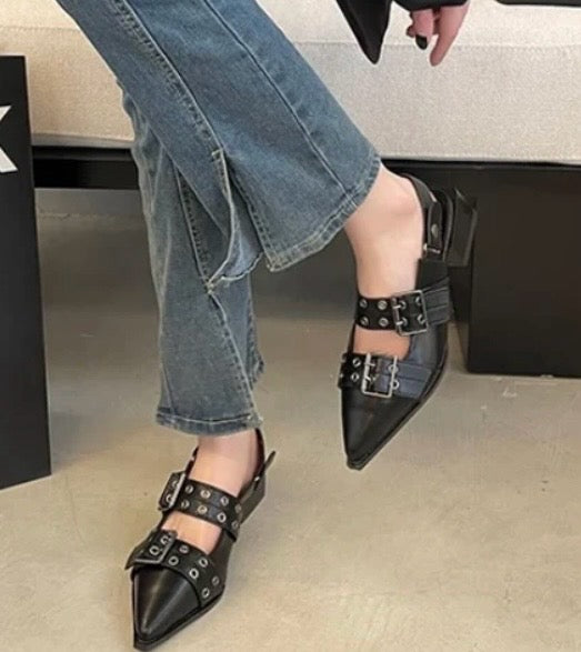 Cibele Pumps