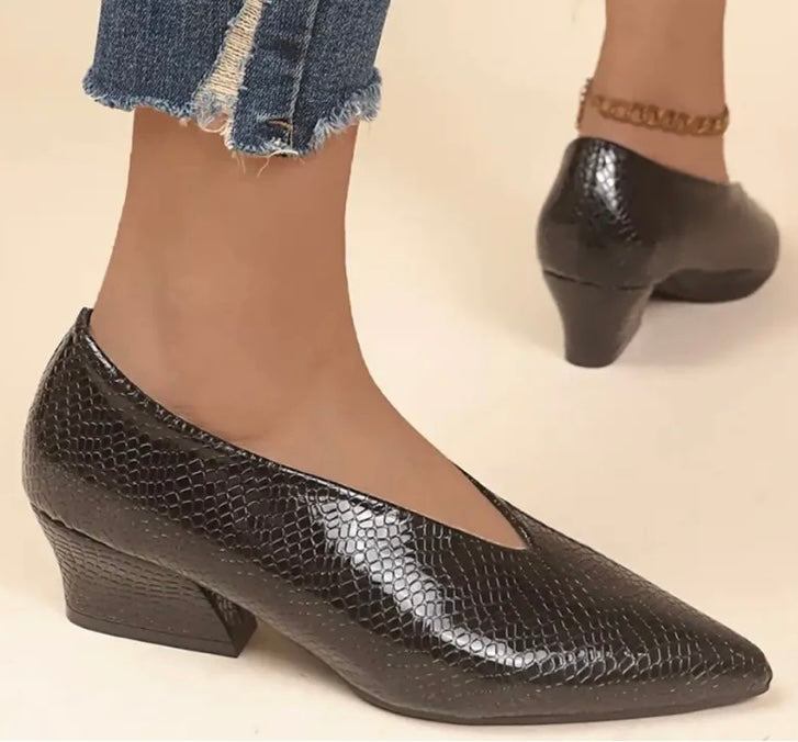 Betina Pumps