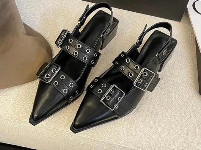 Cibele Pumps