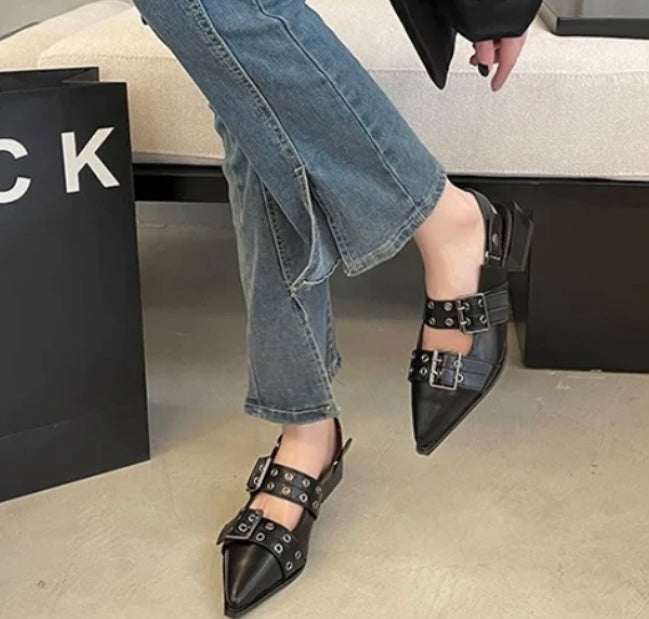 Cibele Pumps