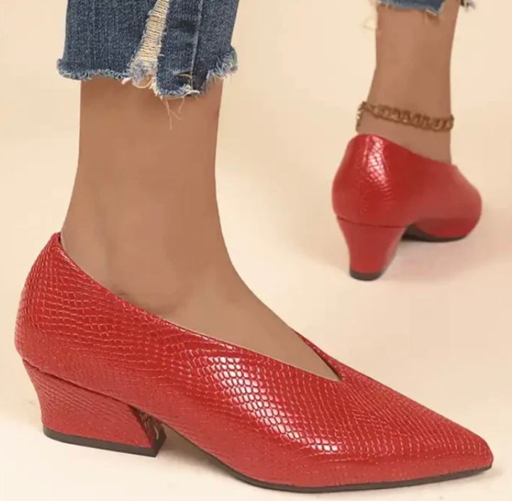 Betina Pumps