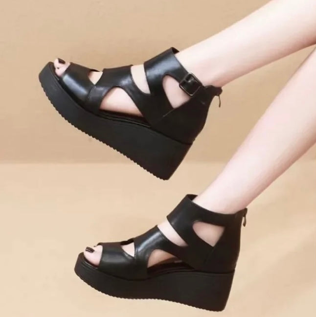 Ana Liz Sandal