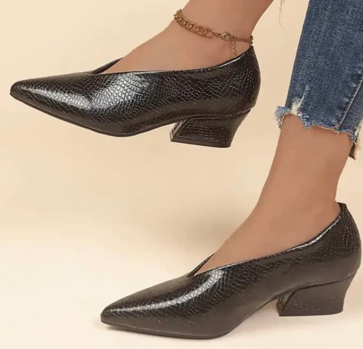 Betina Pumps
