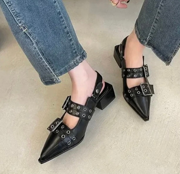 Cibele Pumps
