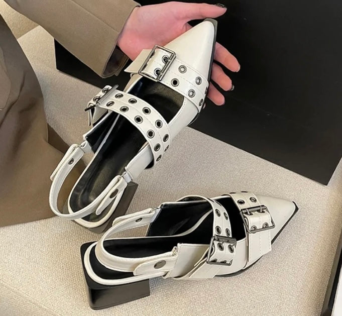 Cibele Pumps