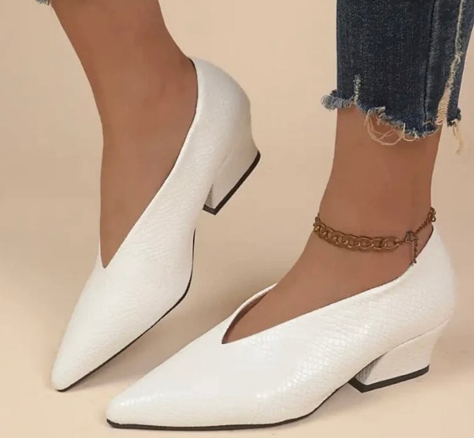 Betina Pumps