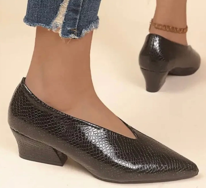 Betina Pumps