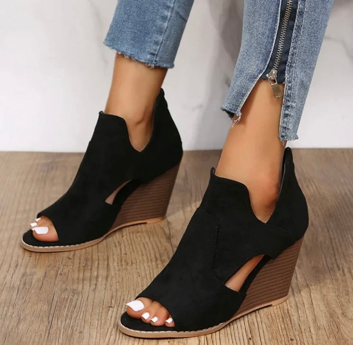Luah Sandal